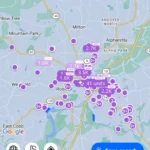 Bản đồ tương tác trên ứng dụng Zillow hiển thị các căn hộ cho thuê và giá khu vực.
