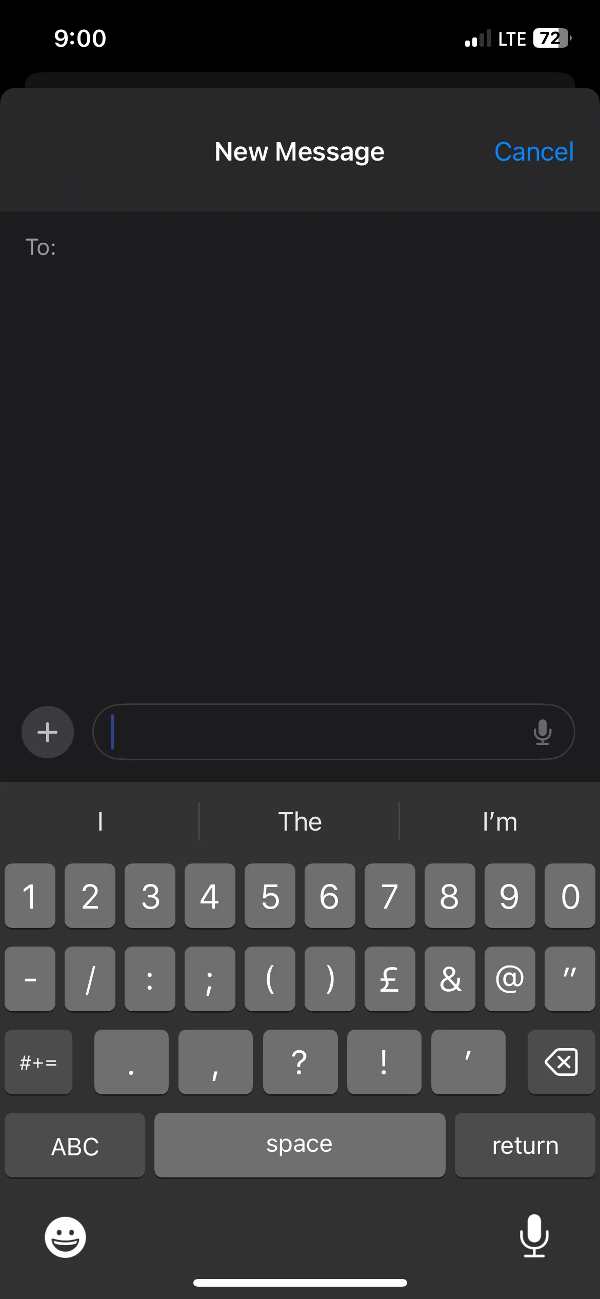 Bàn phím iPhone hiển thị các ký tự đặc biệt như dấu chấm, @, #, $ trong ứng dụng tin nhắn.