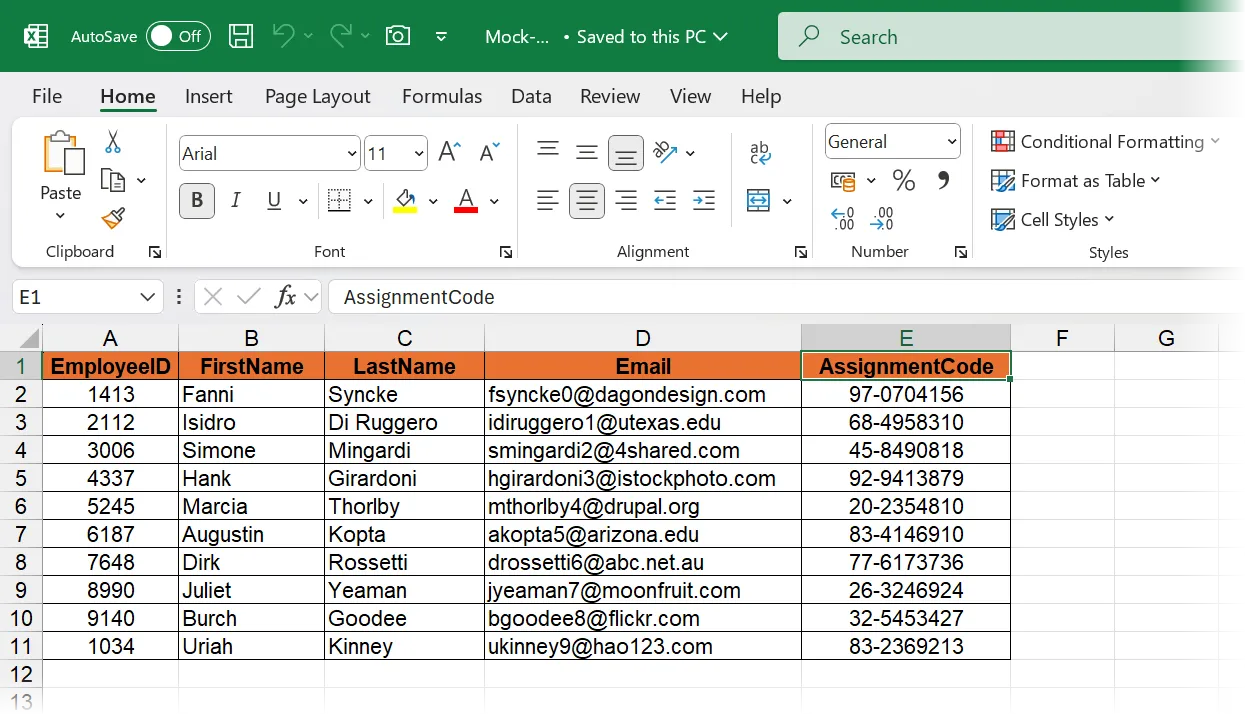 Bảng dữ liệu Excel mẫu với các cột tên, email, công ty để trộn thư Mail Merge