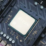 Bộ vi xử lý AMD Ryzen được lắp đặt trong socket bo mạch chủ