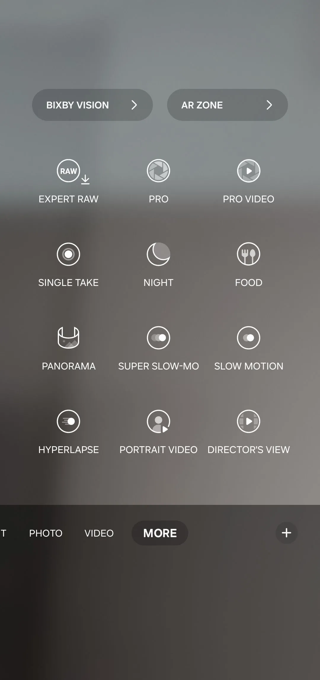 Các chế độ quay phim trong ứng dụng camera Samsung, bao gồm tùy chọn &quot;Chế độ Director’s View&quot; để quay đồng thời từ hai camera.