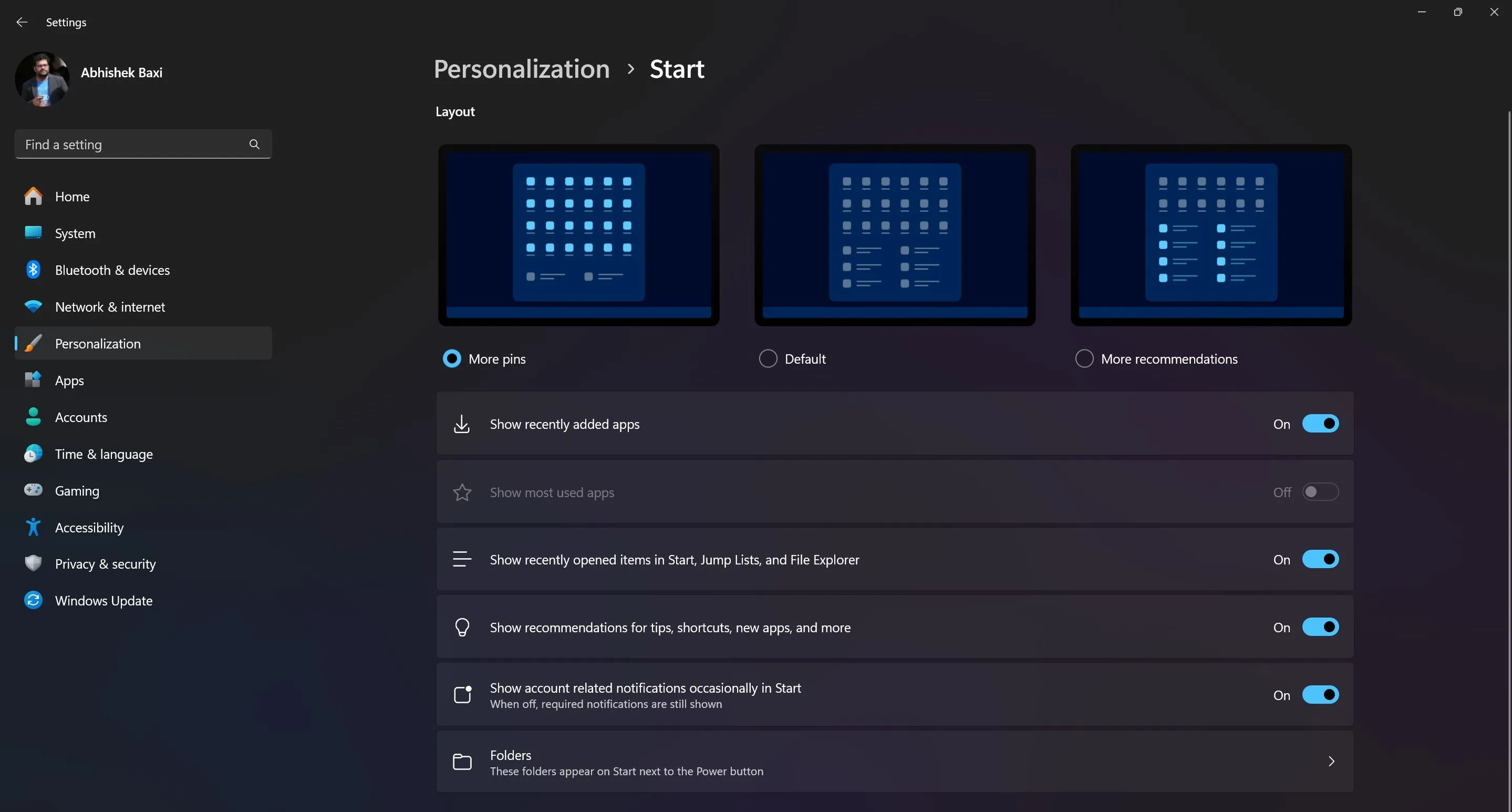 Cài đặt bố cục Start Menu Windows 11 với các tùy chọn "More pins", "Default", "More recommendations"