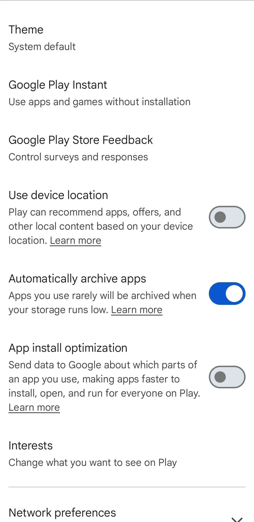 Cài đặt tự động lưu trữ ứng dụng trong Google Play Store để giải phóng dung lượng bộ nhớ.