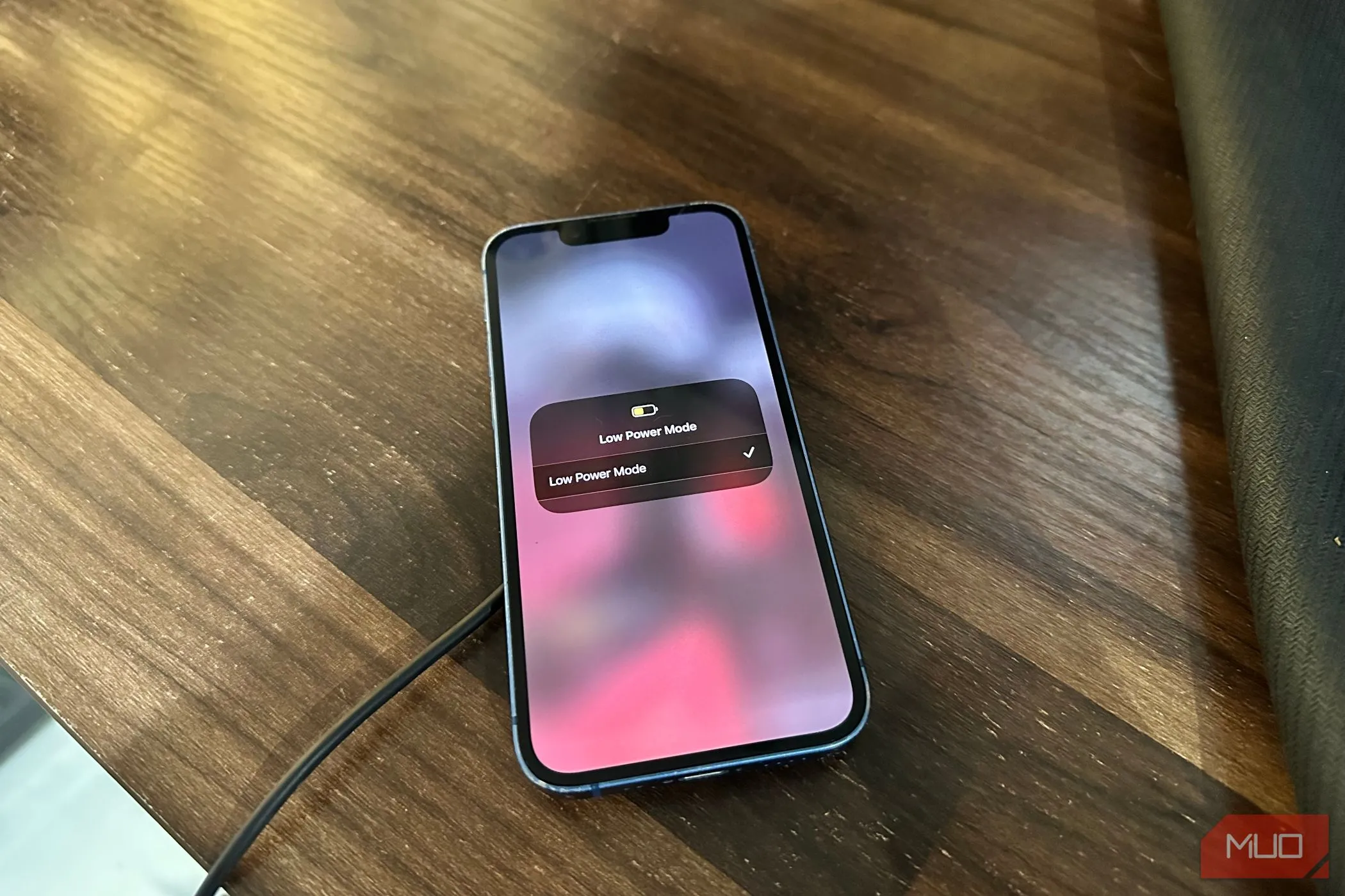 Chế độ Nguồn điện thấp (Low Power Mode) trên iPhone 14