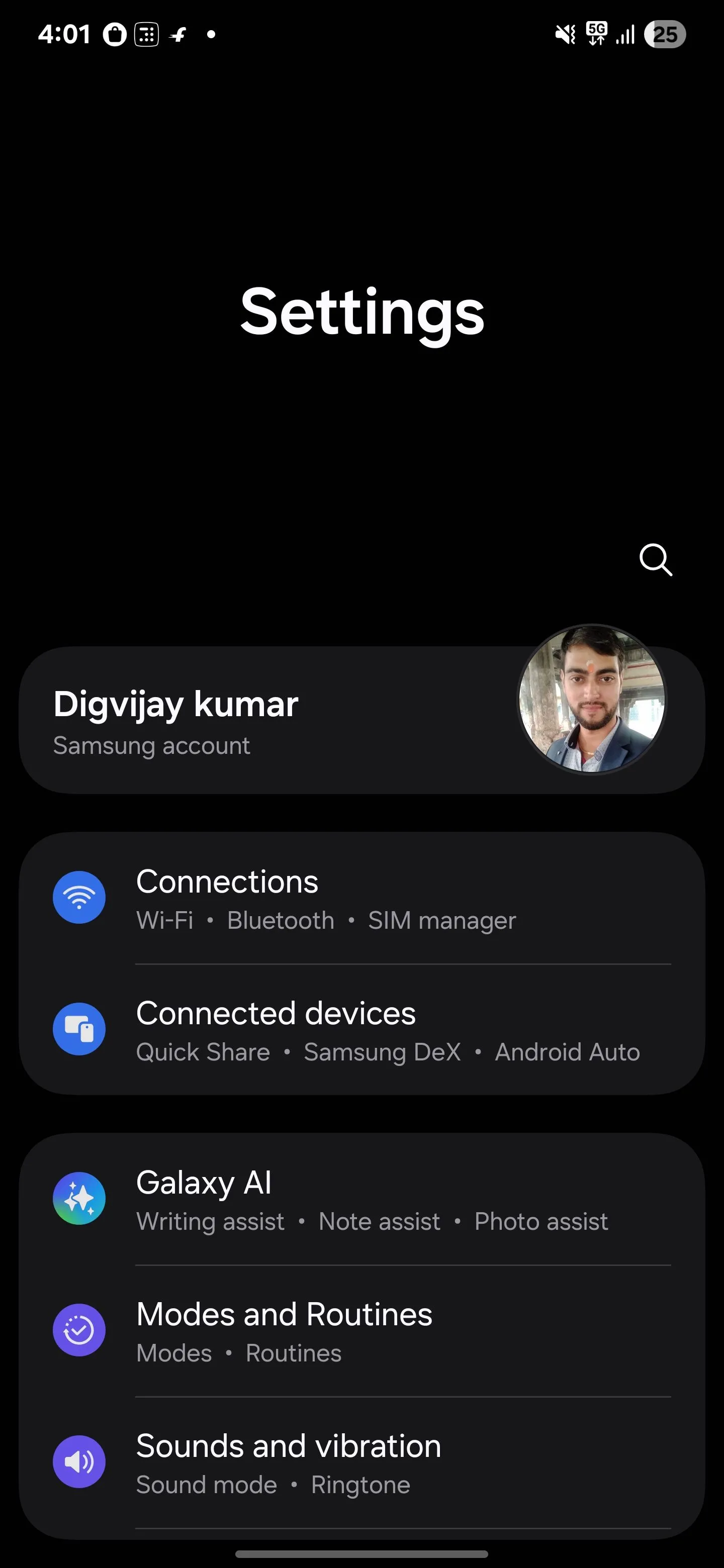 Chọn mục Kết nối trong cài đặt Samsung để quản lý các tính năng liên quan.