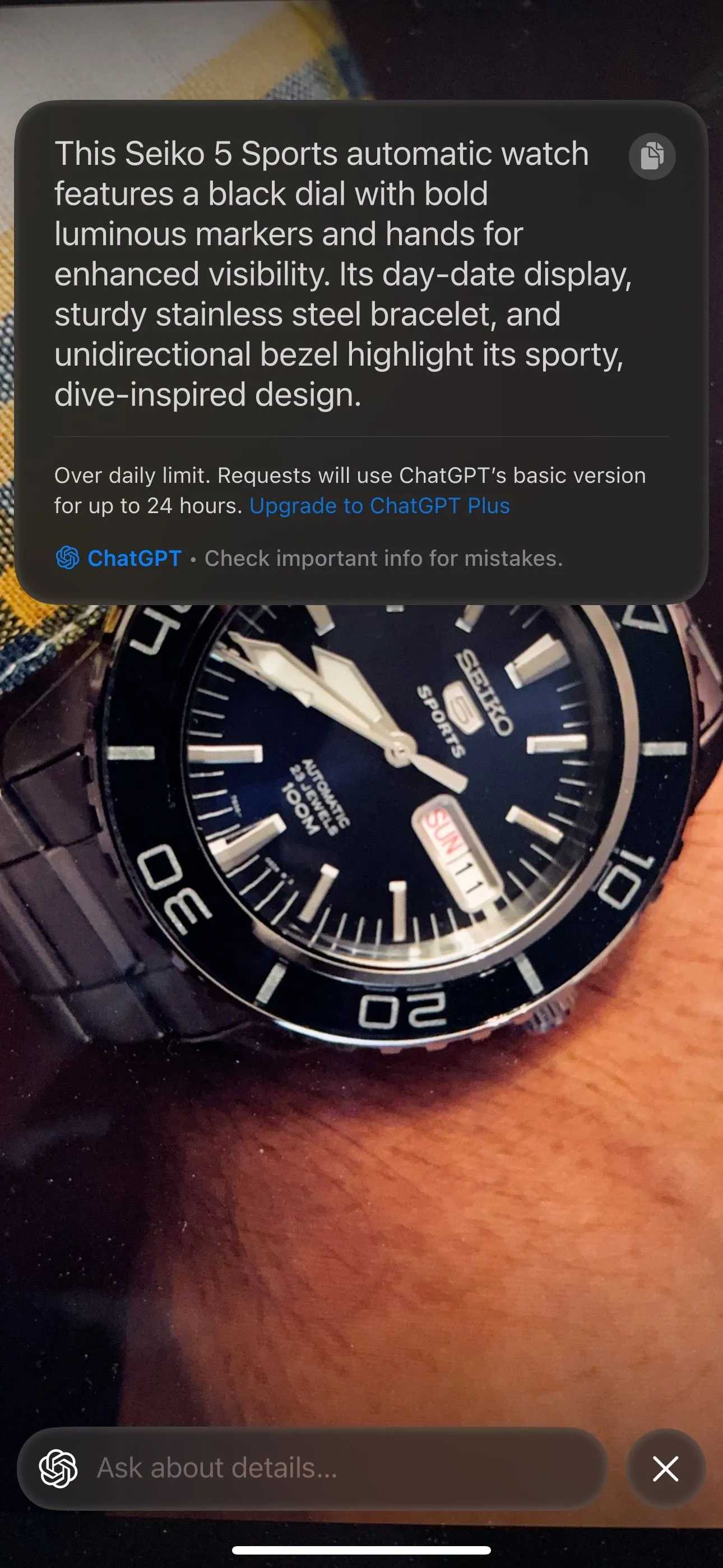 Chức năng Visual Intelligence tra cứu thông tin chi tiết về đồng hồ trên iPhone