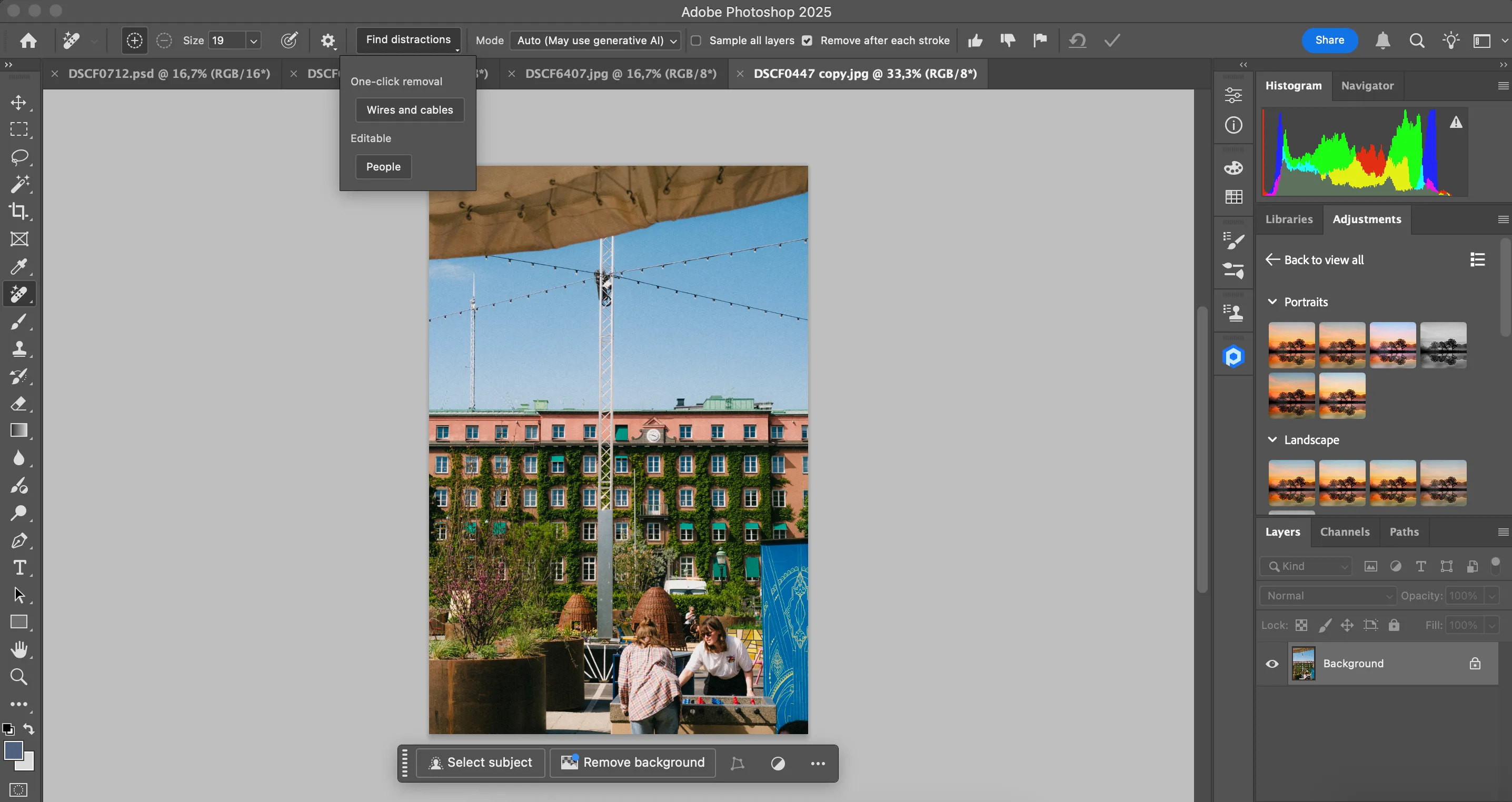 Công cụ One-Click Remove trong Photoshop 2025 giúp loại bỏ vật thể gây phân tâm