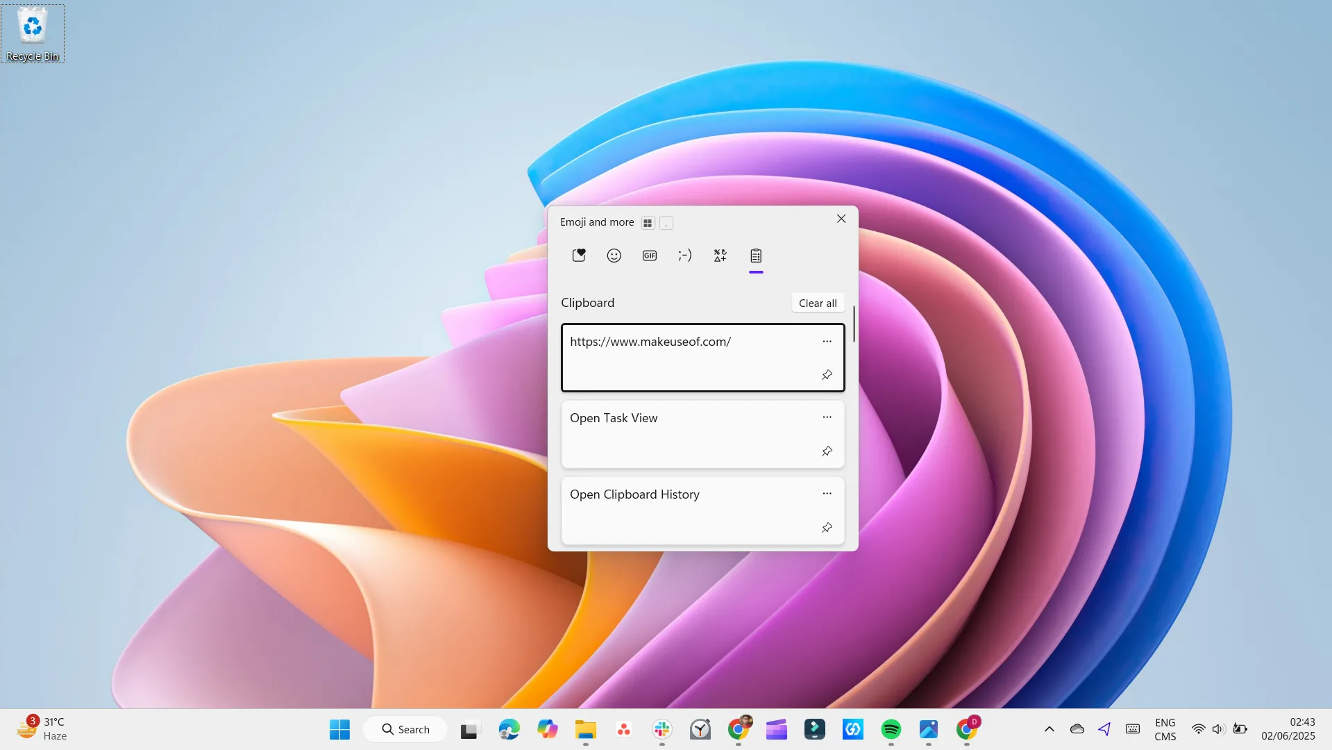 Cửa sổ Lịch sử Clipboard (Clipboard History) hiển thị các mục đã sao chép gần đây trên máy tính Windows.