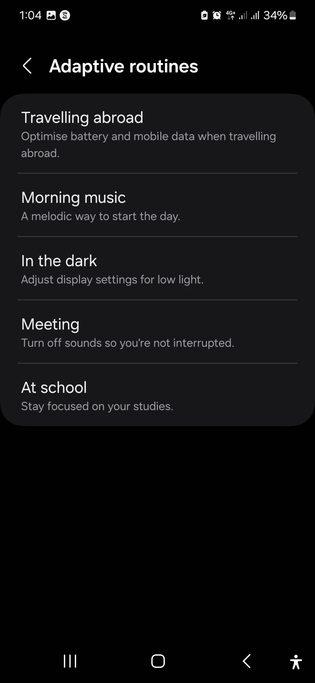 Danh sách các Quy trình thích ứng có sẵn trong ứng dụng Samsung Modes &amp; Routines.