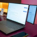 Điện thoại Samsung kết nối với laptop qua cáp USB-C, hiển thị GlideX