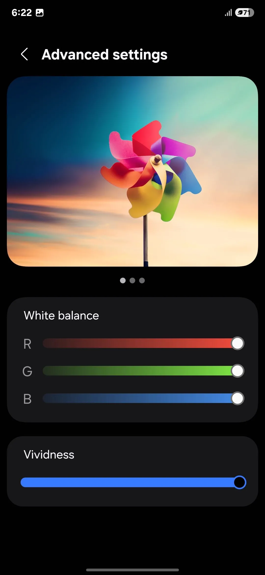 Điều chỉnh cân bằng trắng để tối ưu hiển thị màu sắc trên màn hình Samsung S25 Ultra
