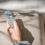 Điều khiển Google TV Streamer được cải tiến với nút âm lượng tiện lợi