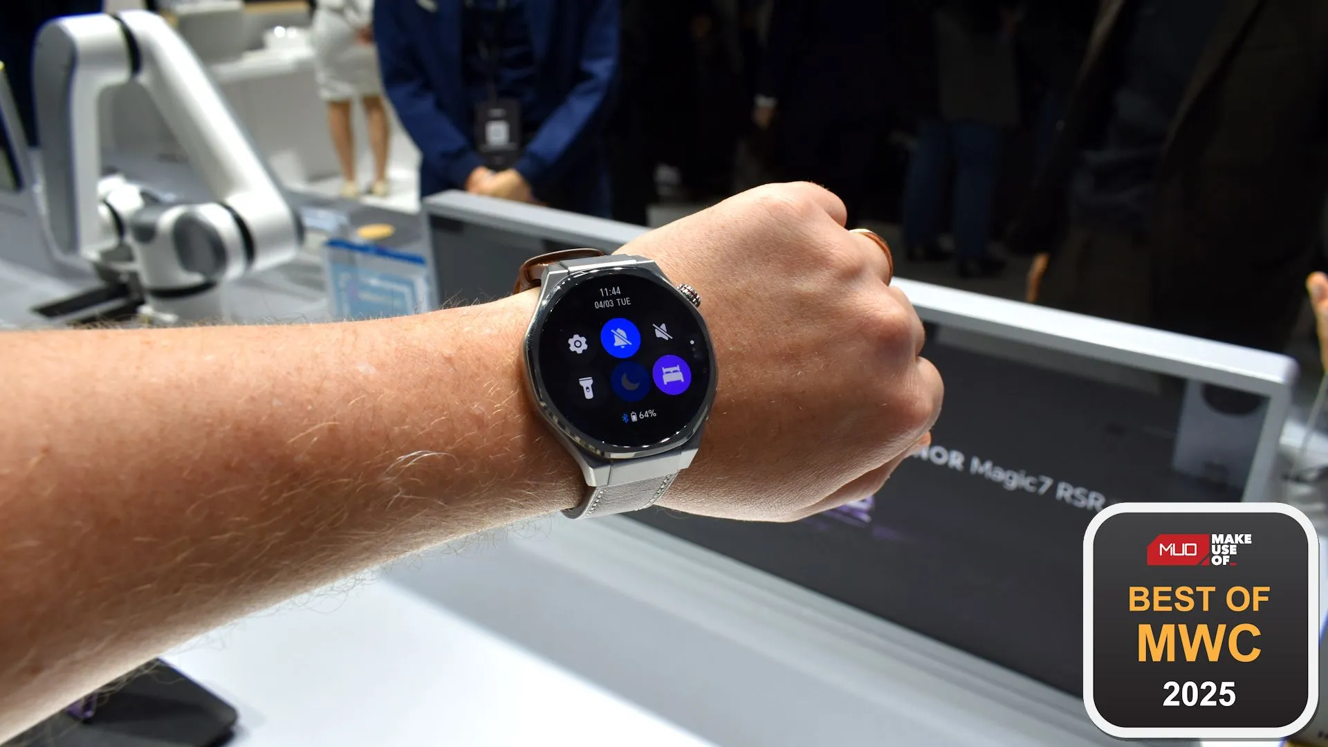 Đồng hồ thông minh Honor Watch 5 Ultra tại MWC 2025, nổi bật với thiết kế cao cấp và giải thưởng
