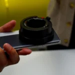 Giá đỡ ống kính concept trên smartphone Realme tại MWC 2025
