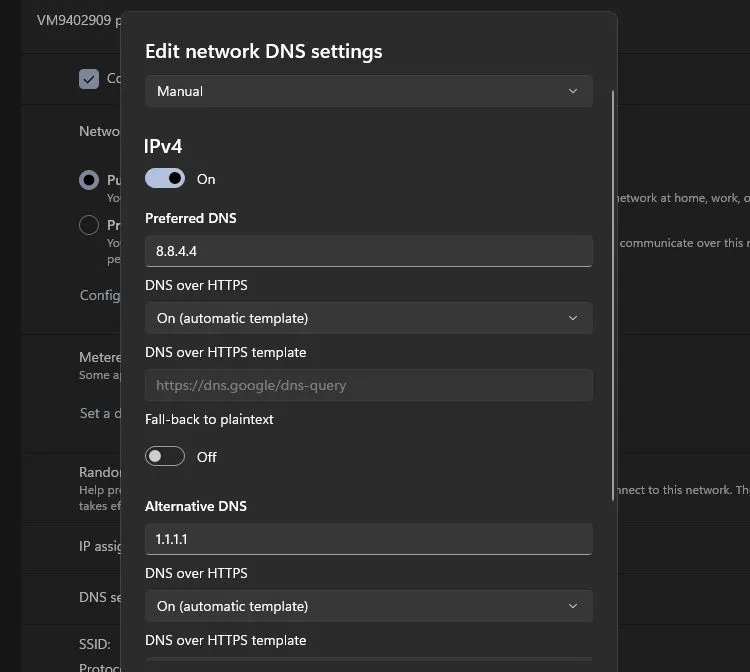 Giao diện cài đặt DNS trên Windows 11, hiển thị tùy chọn cấu hình thủ công cho IPv4 để nhập địa chỉ DNS Preferred và Alternate. Hướng dẫn thay đổi DNS trên hệ điều hành Windows.