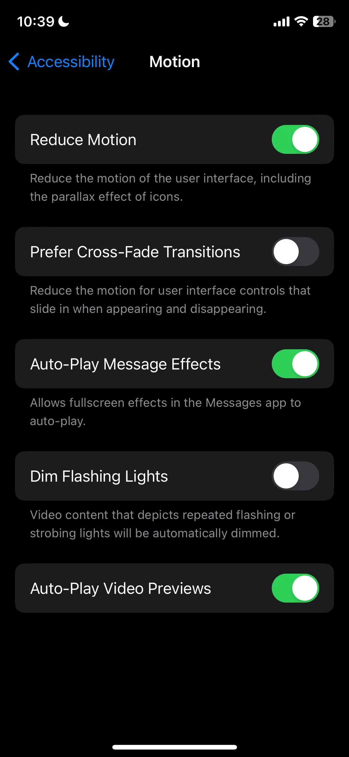 Giao diện cài đặt Giảm chuyển động (Reduce Motion) trong phần Thị giác trên iPhone