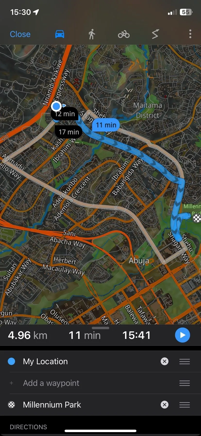 Giao diện chỉ đường ô tô của Guru Maps, cung cấp hướng dẫn chi tiết và các công cụ tùy chỉnh cho người dùng.