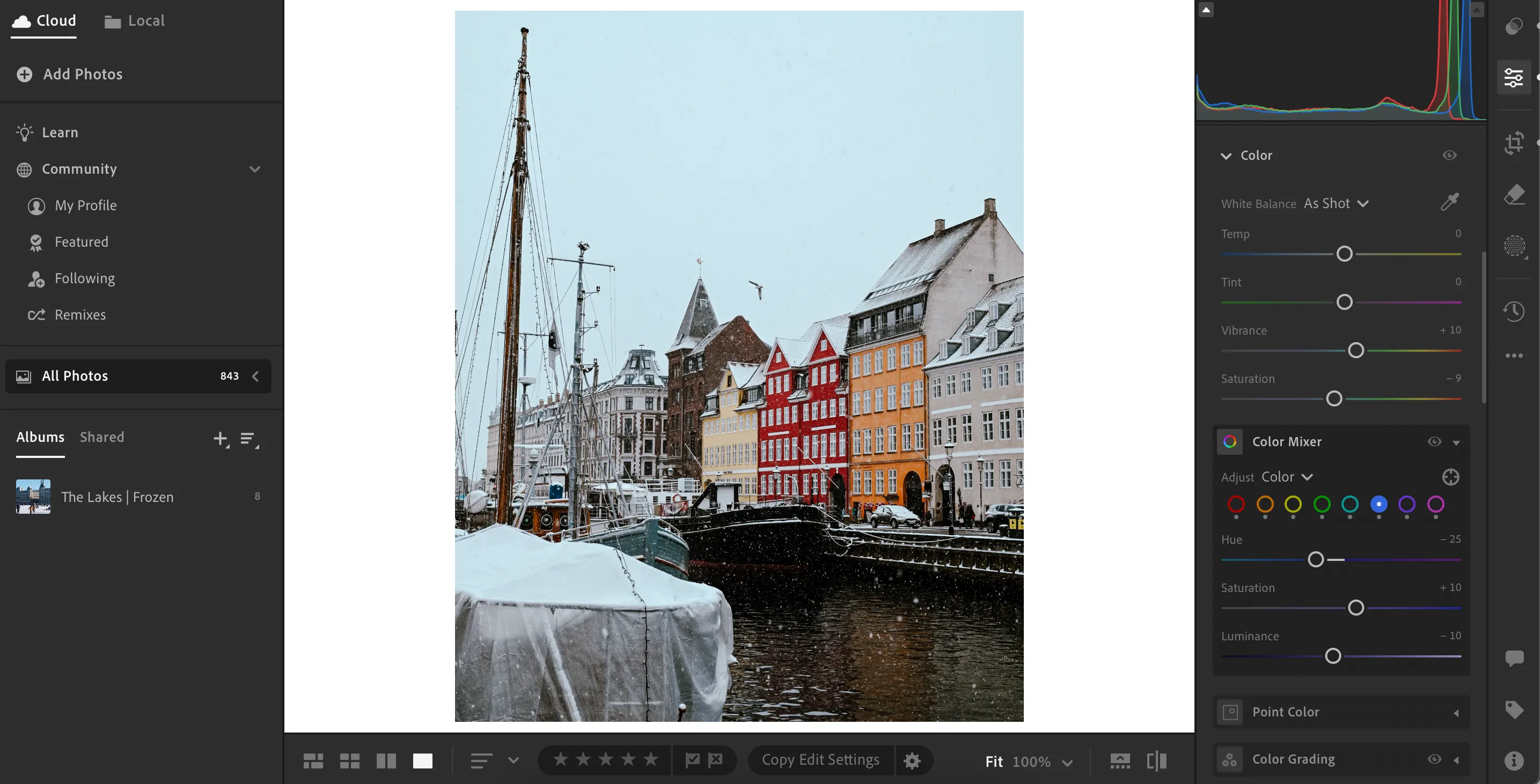 Giao diện chỉnh sửa ảnh JPEG trong Adobe Lightroom, minh họa sự linh hoạt khi làm việc với nhiều định dạng ảnh.