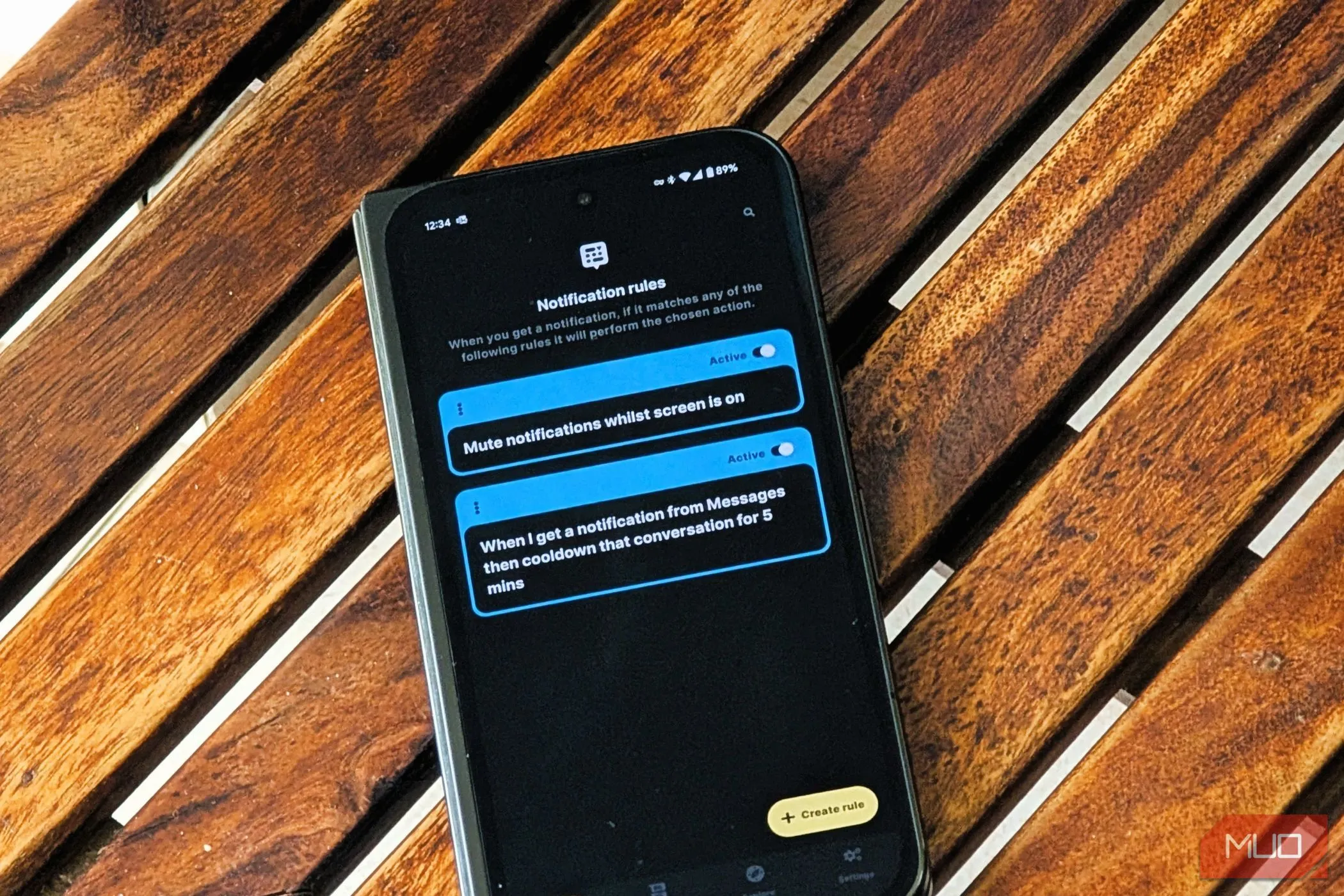 Giao diện chính và danh sách các quy tắc tùy chỉnh trong ứng dụng BuzzKill trên điện thoại Android