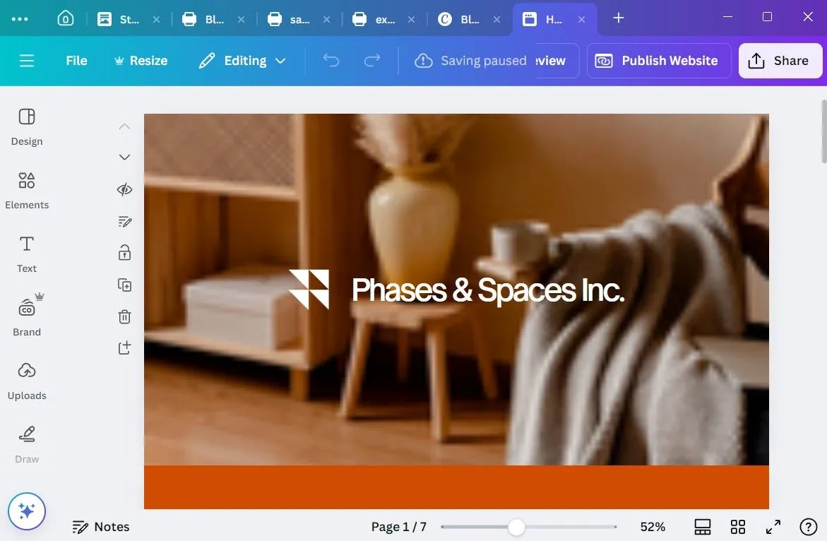Giao diện công cụ xây dựng website của Canva trên máy tính, cho phép người dùng thiết kế các trang web đơn giản và trang landing page.