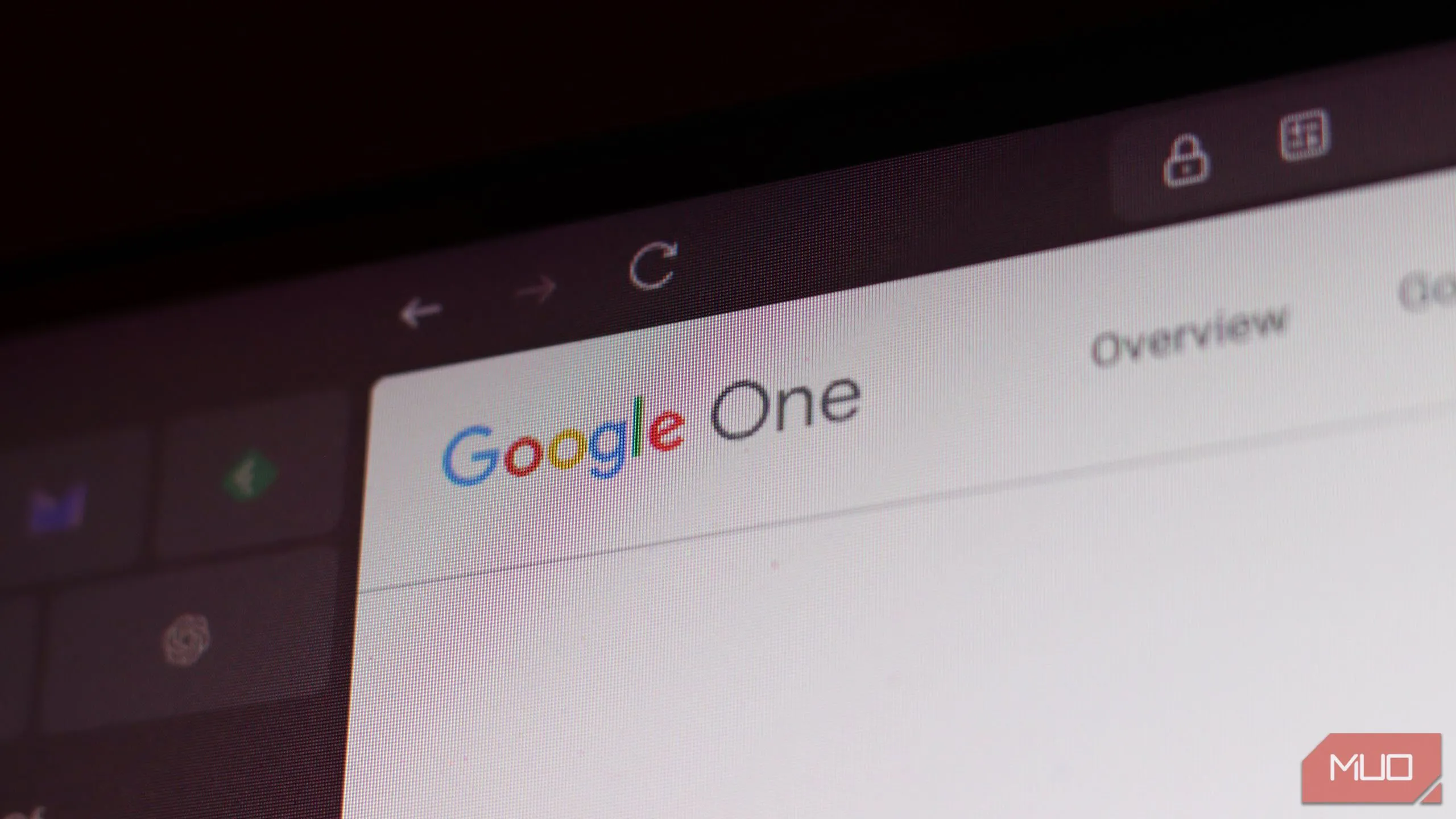 Giao diện Google One hiển thị trên trình duyệt web với các gói đăng ký và dung lượng lưu trữ