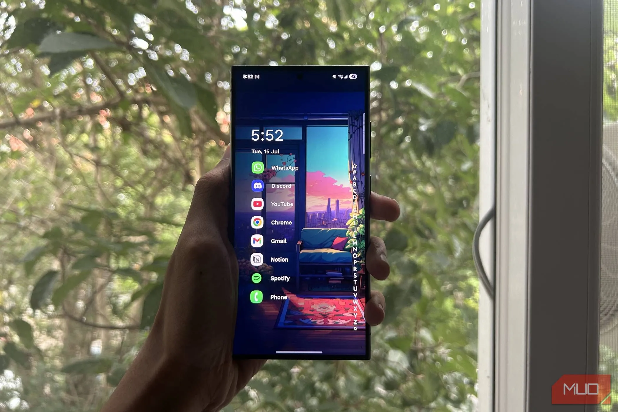 Giao diện màn hình chính tùy biến của Samsung Galaxy S24 Ultra với ứng dụng Niagara Launcher, thể hiện khả năng cá nhân hóa phong phú của Android.