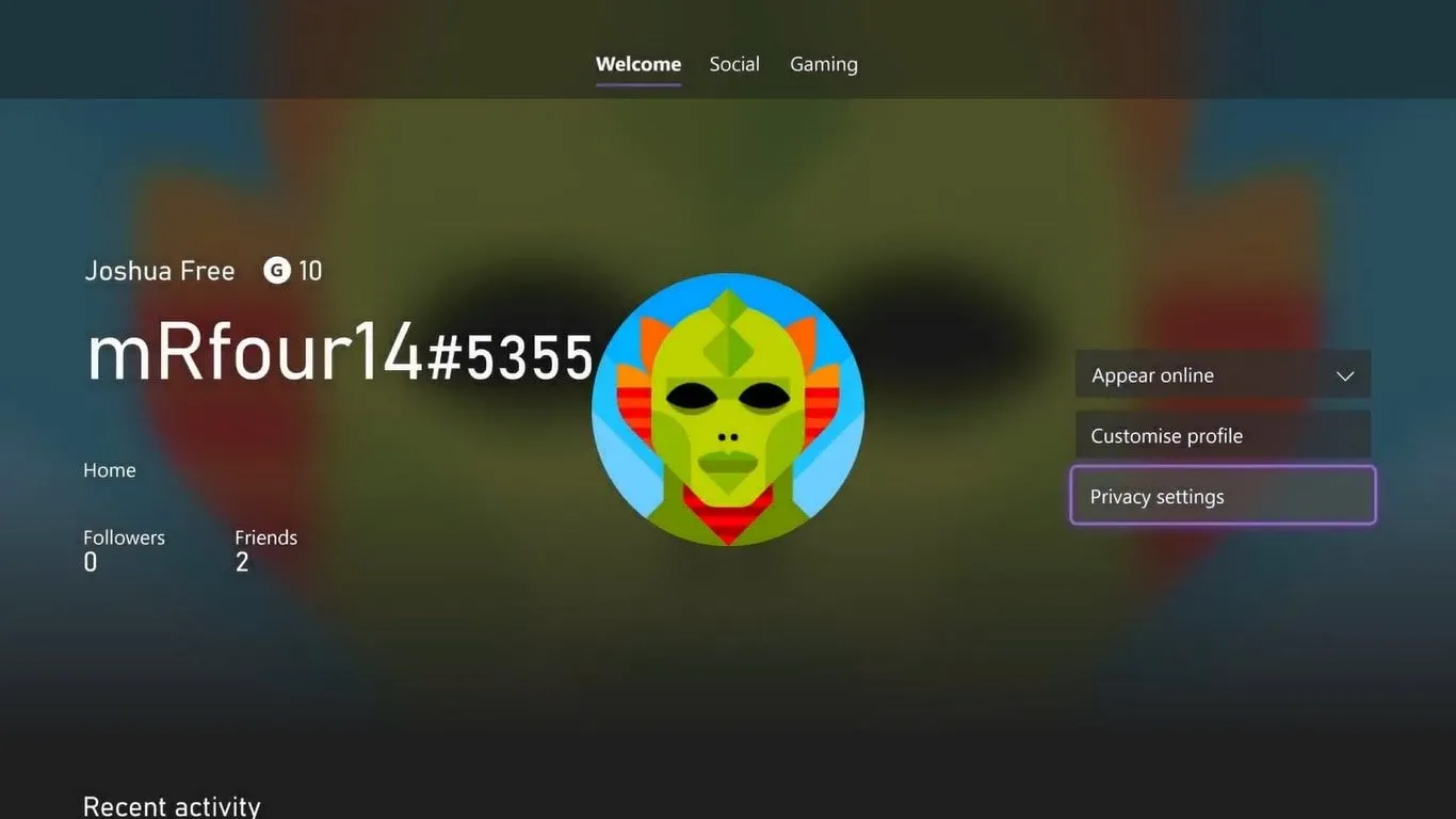 Giao diện menu chính hồ sơ Xbox trên Xbox Series X, nơi người dùng cần quản lý cài đặt quyền riêng tư và bảo mật tài khoản gaming