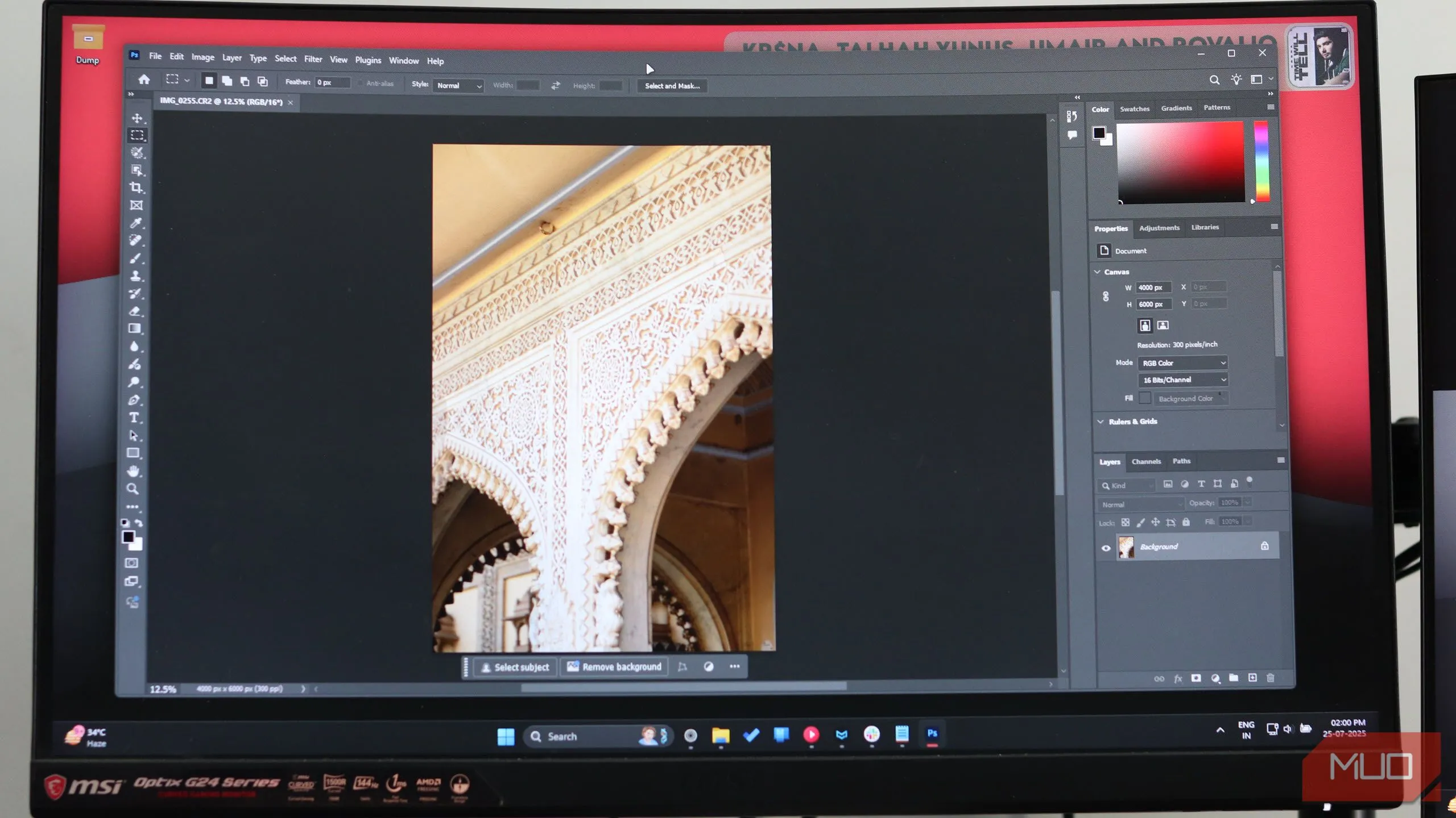 Giao diện người dùng Adobe Photoshop 2025 trên Windows 11 với các thanh công cụ và bảng điều khiển trực quan.