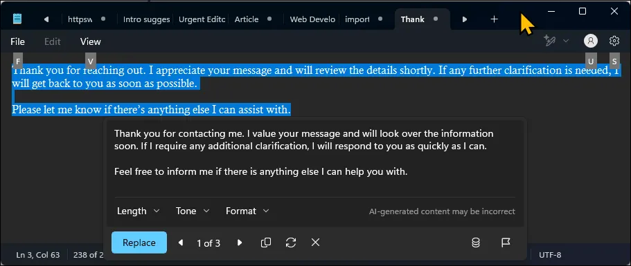 Giao diện Notepad ở chế độ tối (Dark Mode) trên hệ điều hành Windows 11, hiển thị cài đặt cá nhân hóa.