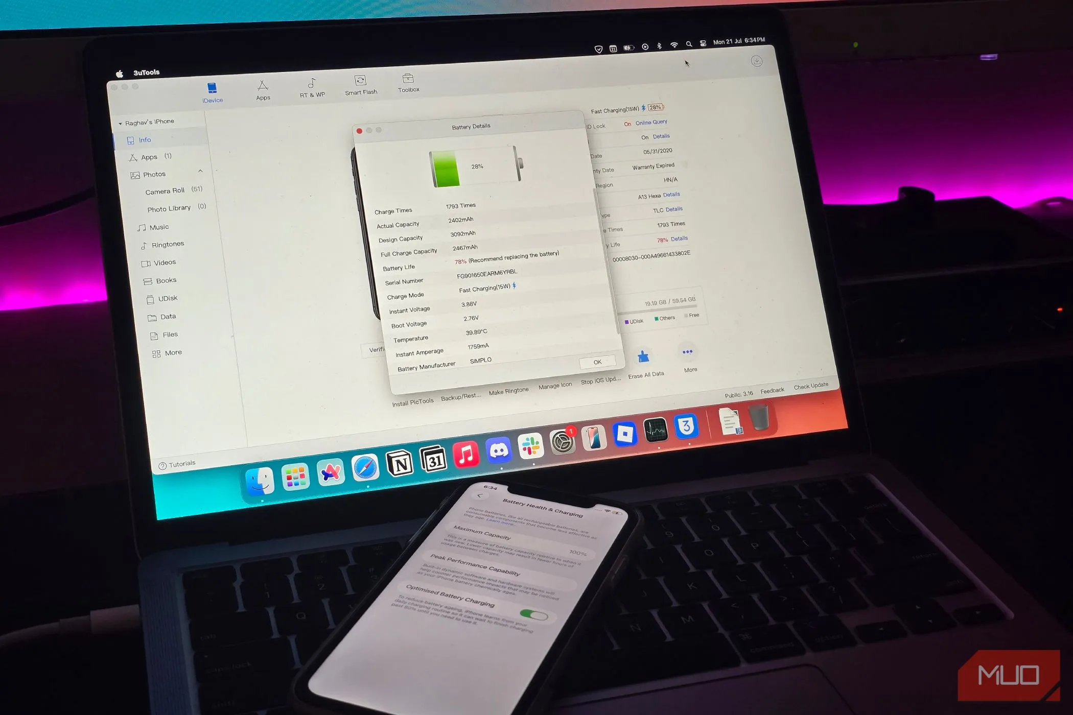 Giao diện phần mềm 3uTools hiển thị chi tiết thông tin pin và chu kỳ sạc của iPhone khi kết nối với máy tính, giúp kiểm tra sức khỏe pin iPhone cũ