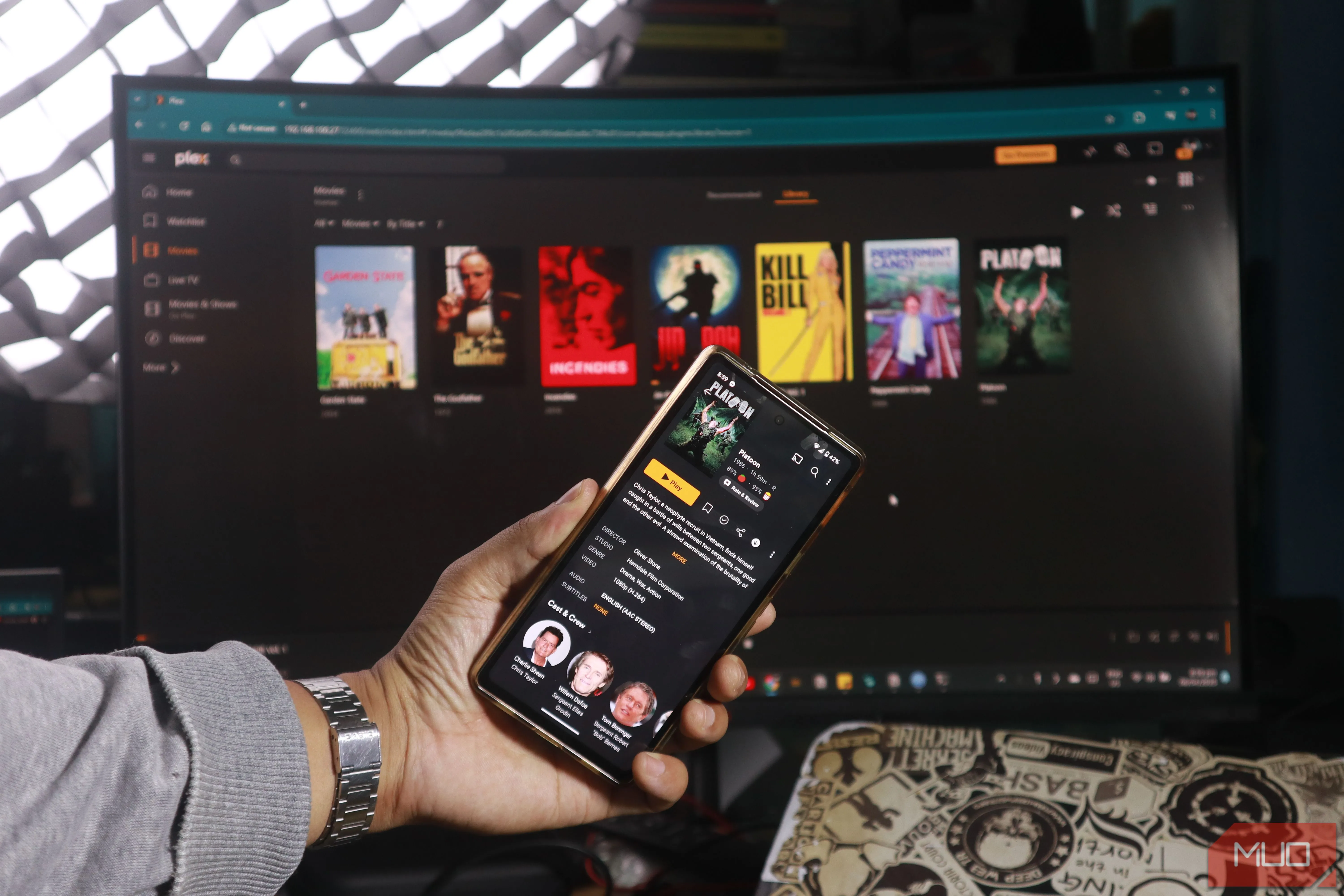Giao diện Plex Media Server với các bộ phim và chương trình TV, minh họa khả năng biến laptop cũ thành máy chủ giải trí
