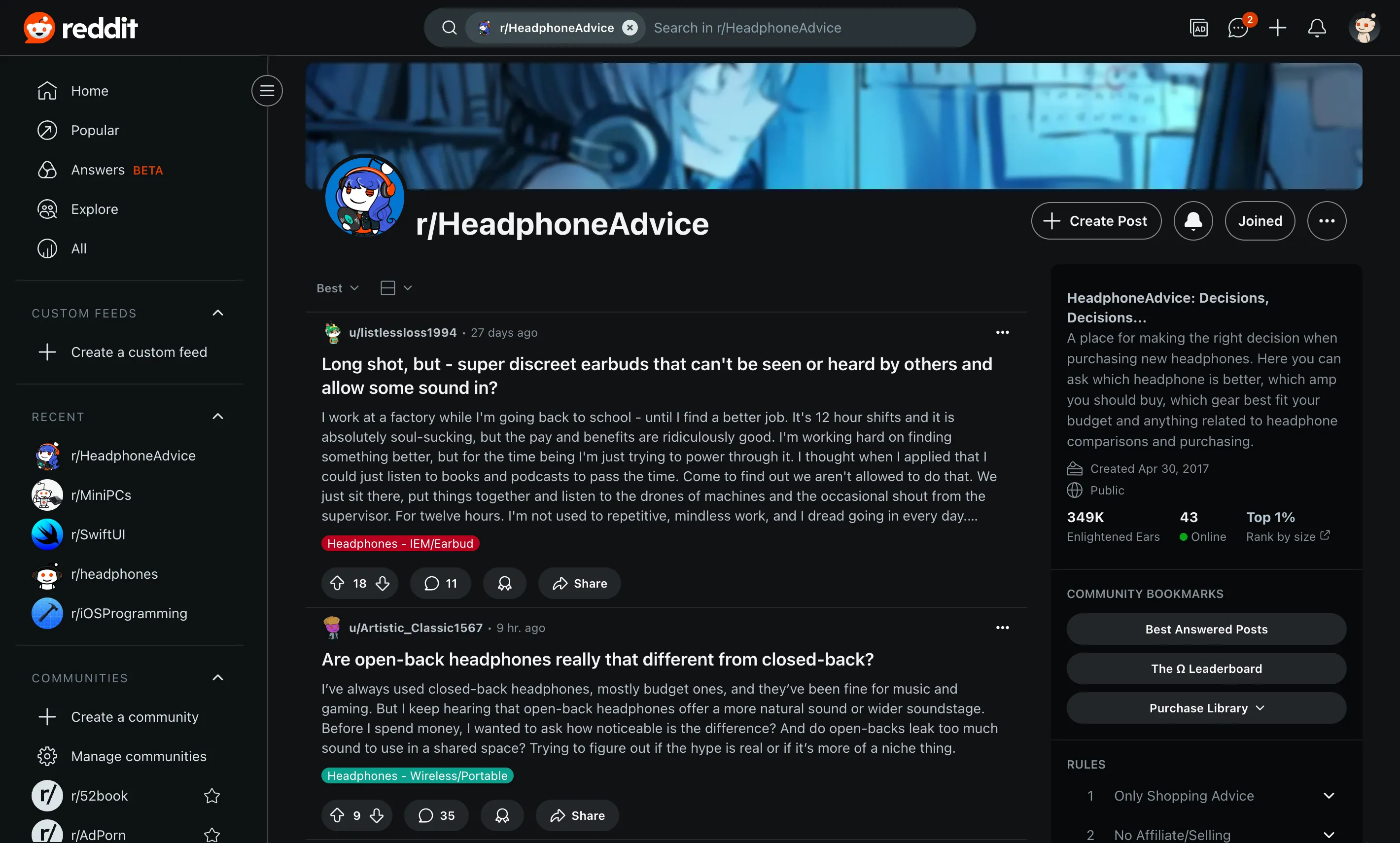 Giao diện subreddit r/HeadphoneAdvice trên Reddit hiển thị một bài đăng xin lời khuyên về tai nghe từ cộng đồng