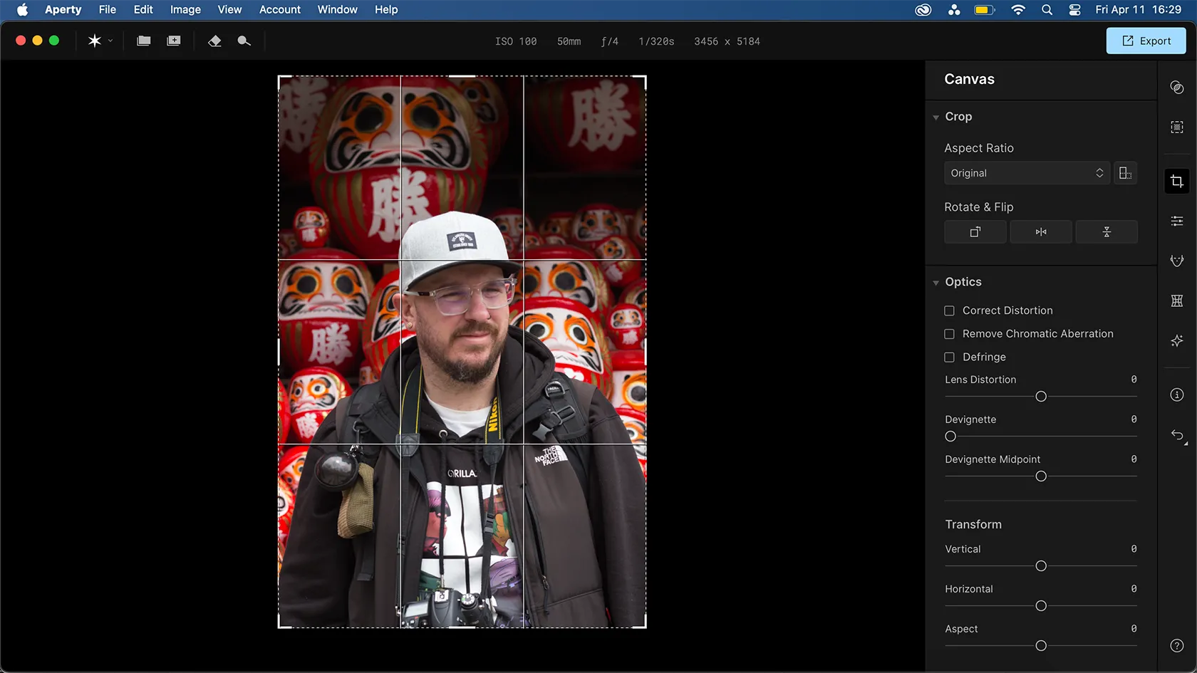Giao diện tab Canvas trong Aperty với các tùy chọn cắt, xoay và điều chỉnh khung hình ảnh