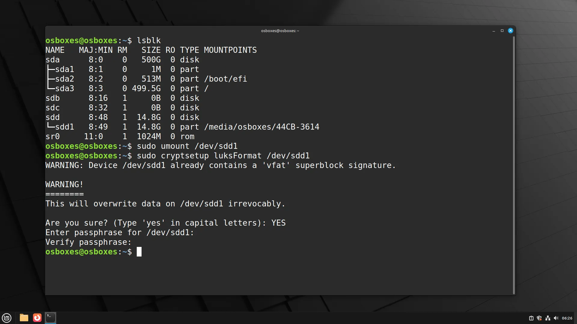Giao diện terminal khi sử dụng LUKS để mã hóa ổ đĩa ngoài trên Linux