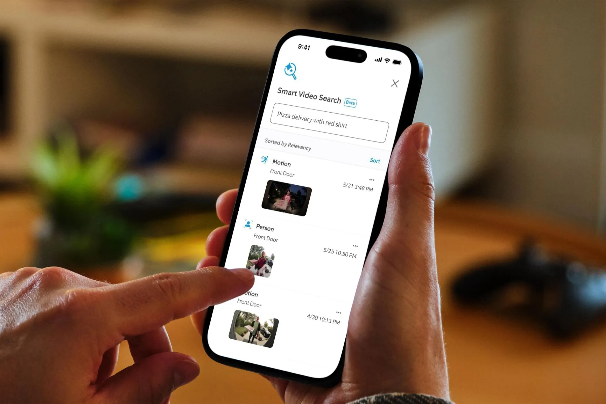 Giao diện tính năng tìm kiếm thông minh của chuông cửa Ring Video Doorbell, thể hiện khả năng giám sát và bảo vệ an ninh nhà ở.