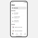 Giao diện Uber đơn giản hóa với văn bản và biểu tượng lớn hơn