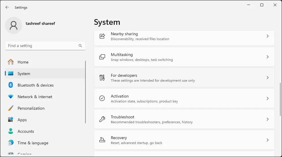 Giao diện ứng dụng Cài đặt (Settings) trên Windows 11 với tùy chọn kích hoạt