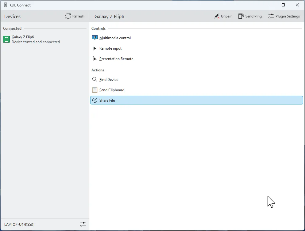 Giao diện ứng dụng KDE Connect đang mở trên Windows 11, hiển thị các tùy chọn kết nối và điều khiển thiết bị.