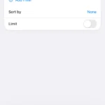 Giao diện ứng dụng Phím tắt trên iPhone với hành động "Tìm ảnh" và bộ lọc "Là ảnh chụp màn hình"
