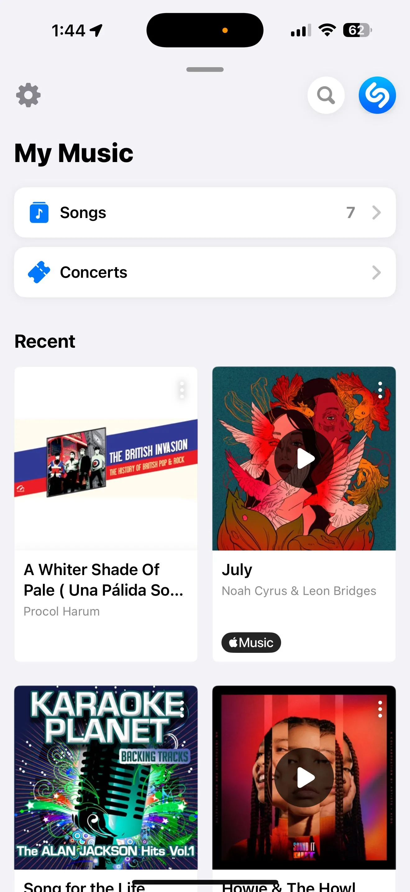 Giao diện ứng dụng Shazam hiển thị mục 'Nhạc của tôi' với các bài hát đã nhận diện