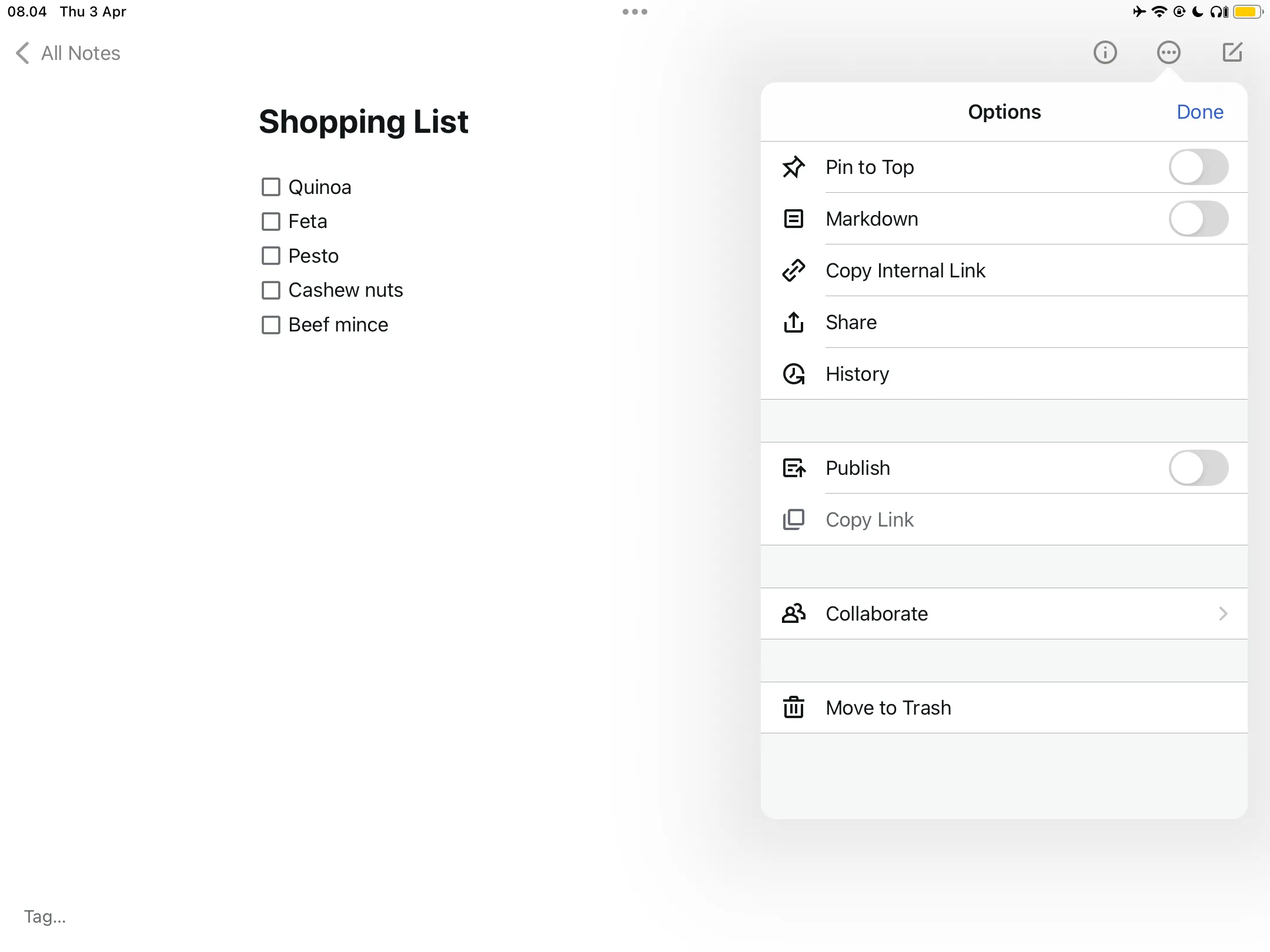 Giao diện ứng dụng Simplenote đơn giản với danh sách ghi chú và tùy chọn checklist