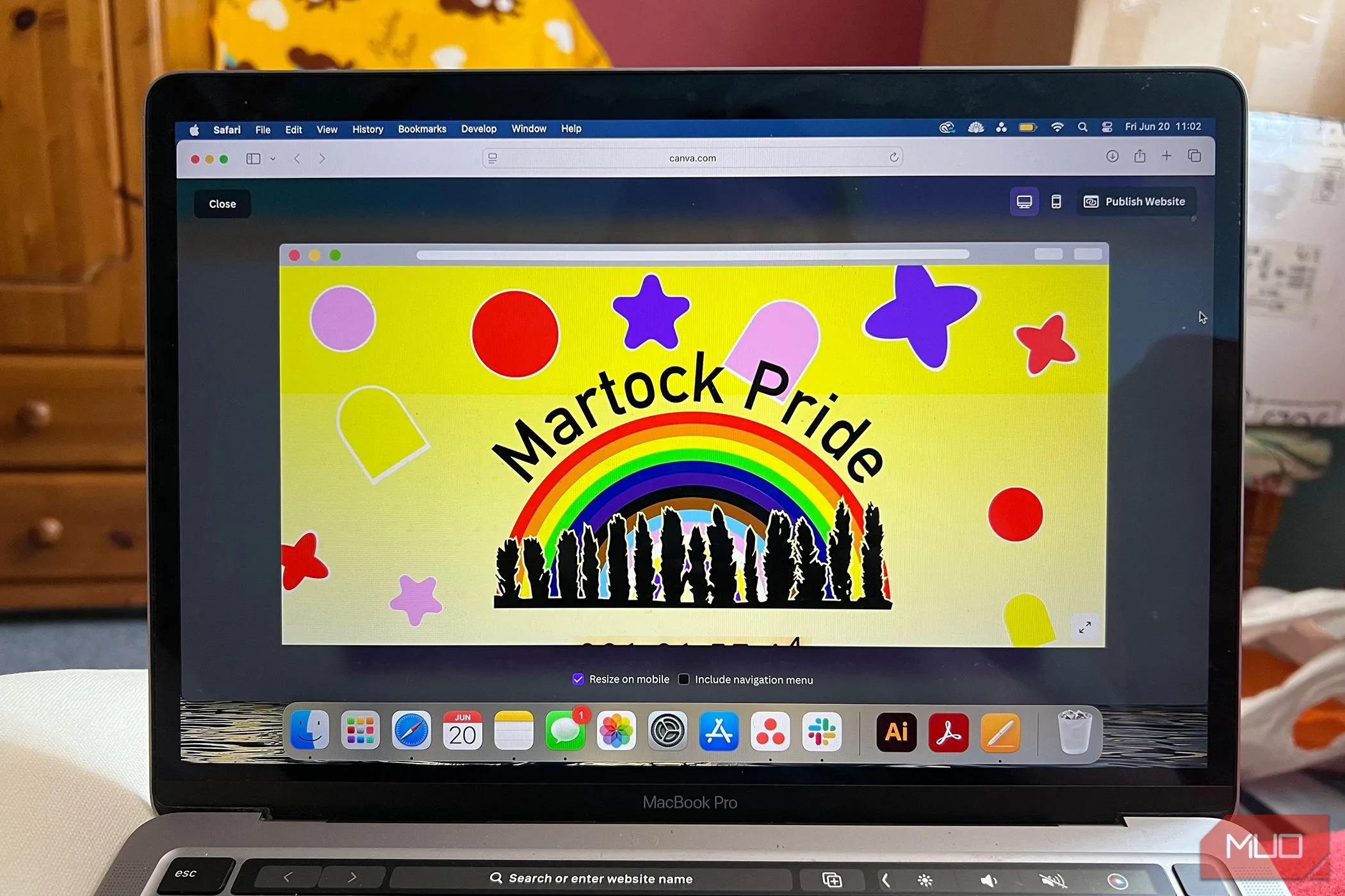 Giao diện xem trước website Martock Pride được thiết kế trực tiếp trên Canva