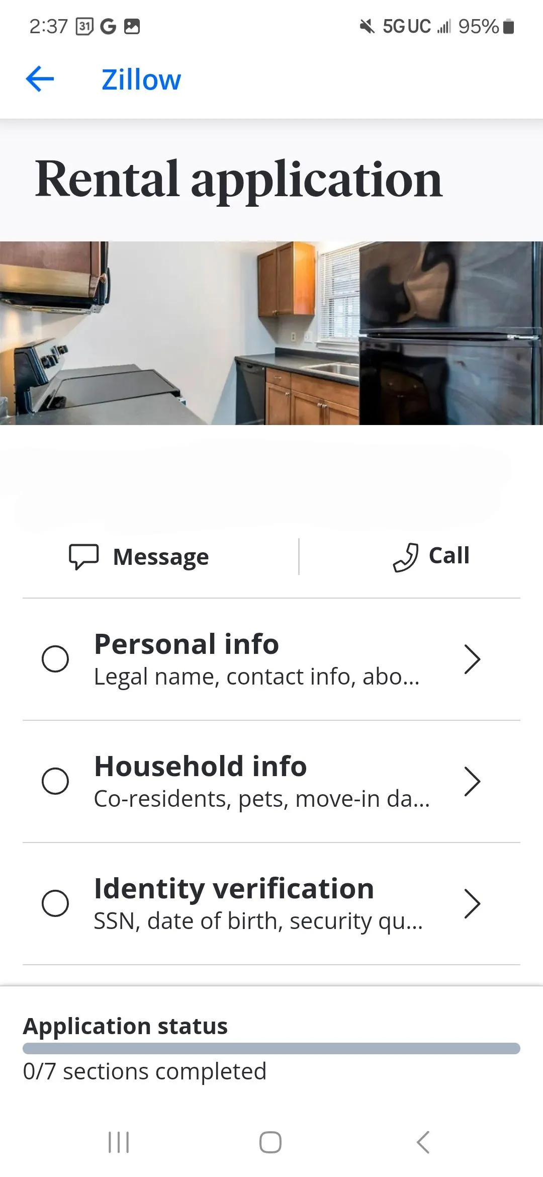 Giao diện Zillow yêu cầu thông tin cá nhân để hoàn tất quy trình nộp đơn thuê căn hộ online.