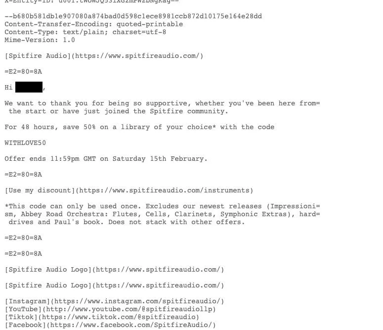Mã nguồn HTML của một email hợp lệ được hiển thị trong cửa sổ xem nguồn, cho thấy nội dung văn bản sạch và không bị nhiễu.