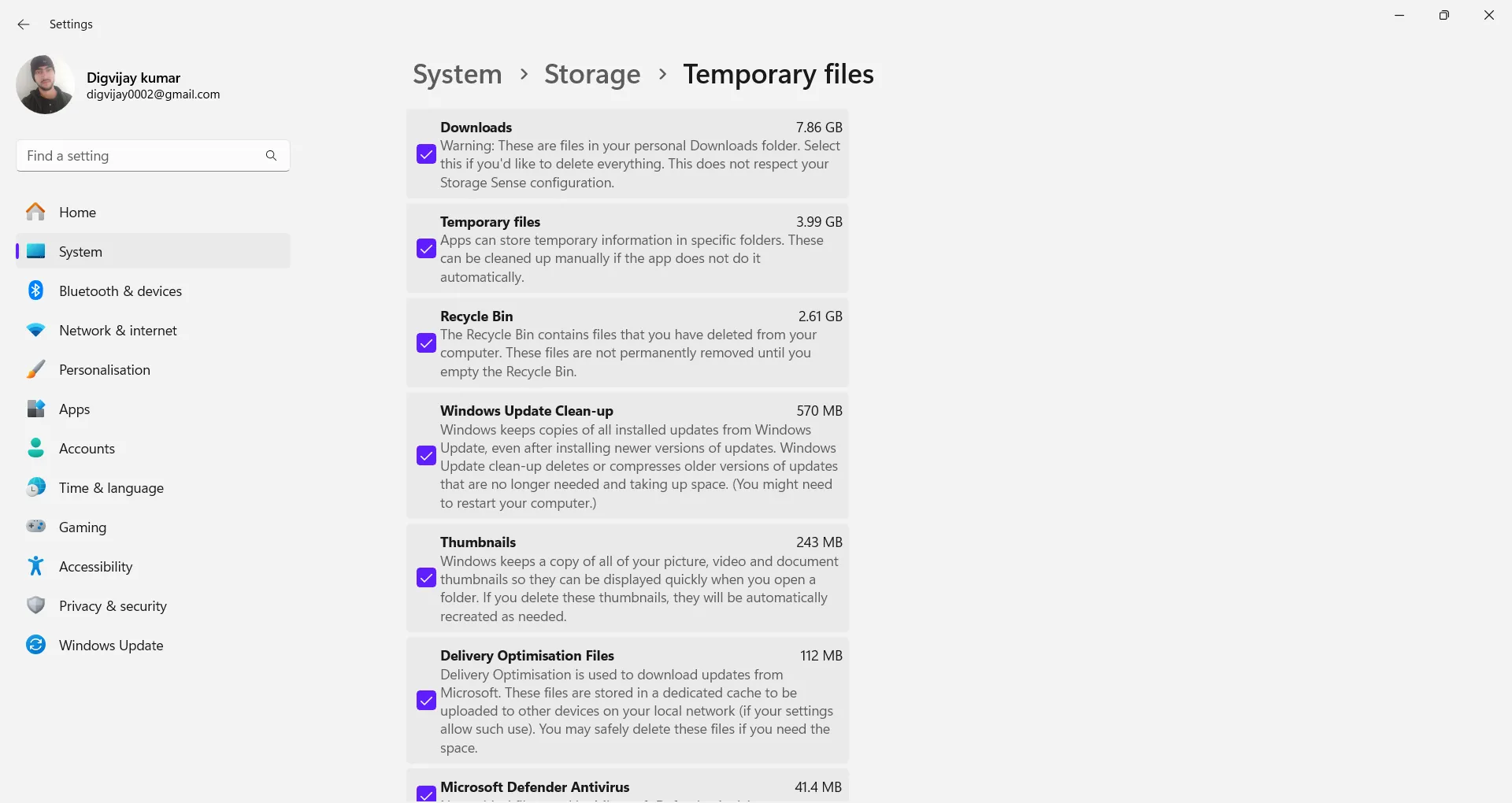 Màn hình cài đặt Windows với tùy chọn xóa bộ nhớ đệm hình thu nhỏ (Thumbnails)
