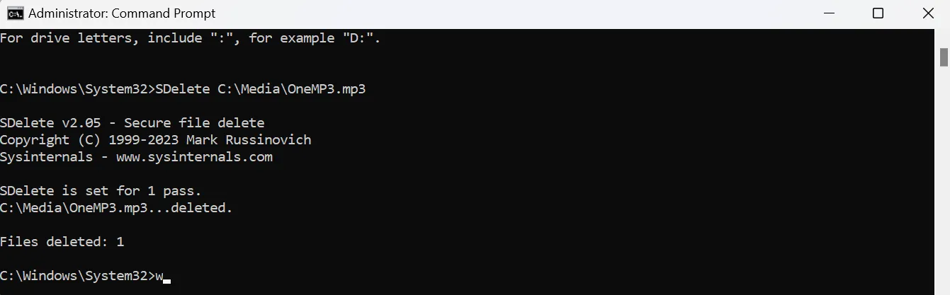 Màn hình Command Prompt hiển thị lệnh SDelete xóa file &quot;OneMP3.mp3&quot; và thông báo xóa thành công