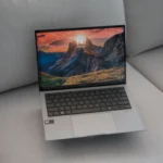 Màn hình laptop ASUS Zenbook S 13 OLED hiển thị sắc nét nhưng dễ bị burn-in