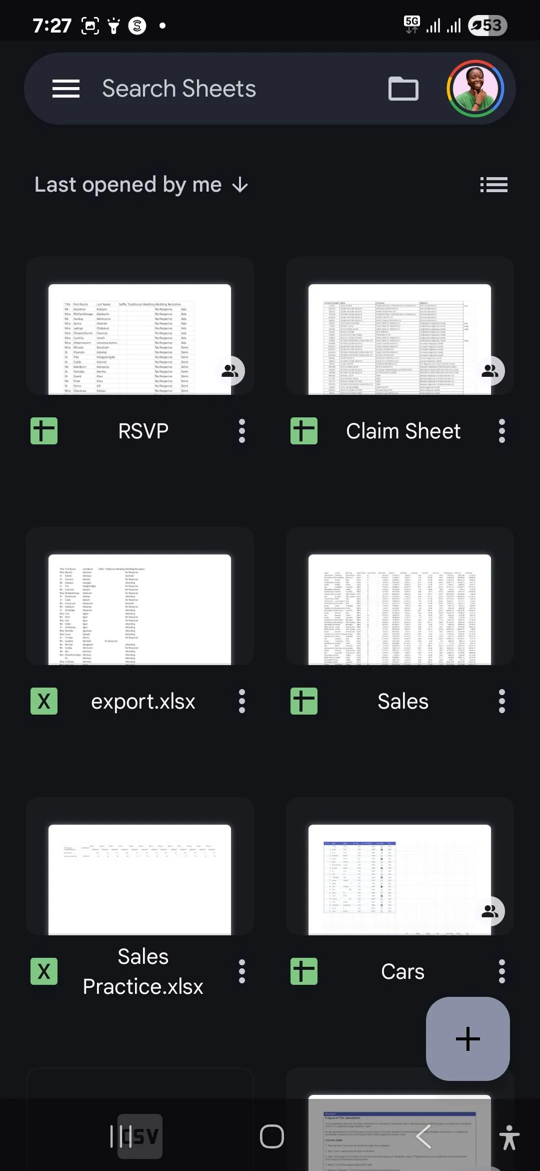 Màn hình trang chủ của Google Sheets trên thiết bị Android, minh họa giao diện quen thuộc của hệ sinh thái Google.