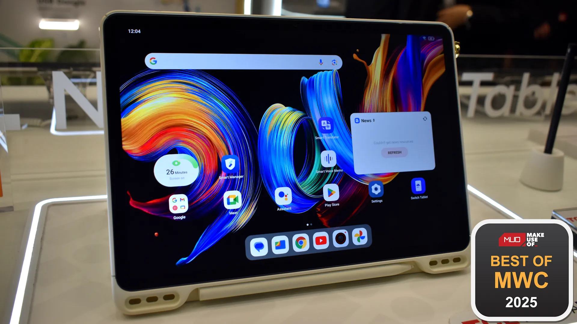Máy tính bảng TCL Nxtpaper 11 Plus được trưng bày tại MWC 2025, với màn hình độc đáo và thân thiện với mắt
