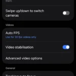 Menu cài đặt camera điện thoại Samsung, hiển thị tùy chọn âm thanh phát lại trong cài đặt video nâng cao.
